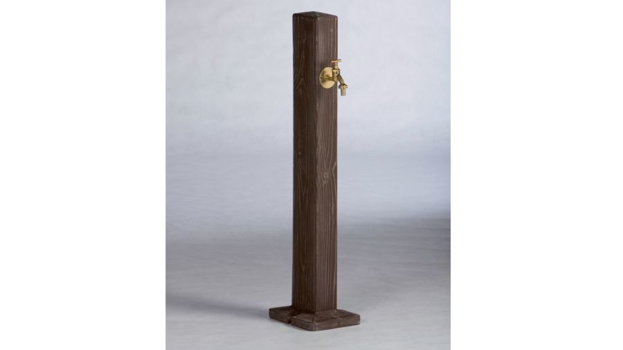 9000440 Watering post - wooden effect.